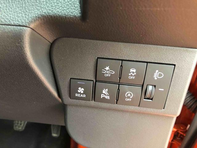 ハイゼットカーゴＤＸ　４ＷＤ　走行距離９０２８ｋｍ４ＷＤ　スマートアシスト　キーレスエントリー　オーバーヘッドシェルフ　アッパートレイ　撥水フルファブリック表皮　ユースフルナット　ＡＭ／ＦＭラジオ（山形県）の中古車