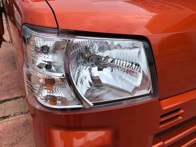 ハイゼットカーゴＤＸ　４ＷＤ　走行距離９０２８ｋｍ４ＷＤ　スマートアシスト　キーレスエントリー　オーバーヘッドシェルフ　アッパートレイ　撥水フルファブリック表皮　ユースフルナット　ＡＭ／ＦＭラジオ（山形県）の中古車
