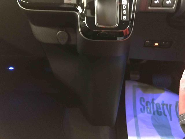 タントカスタムＲＳ４ＷＤ　スマートアシスト（ダイハツ予防安全機能）　クルーズコントロール　純正ナビ／ドライブレコーダー　パノラマモニター　ＥＴＣ　両側パワースライドドア　運転席・助手席シートヒーター（秋田県）の中古車
