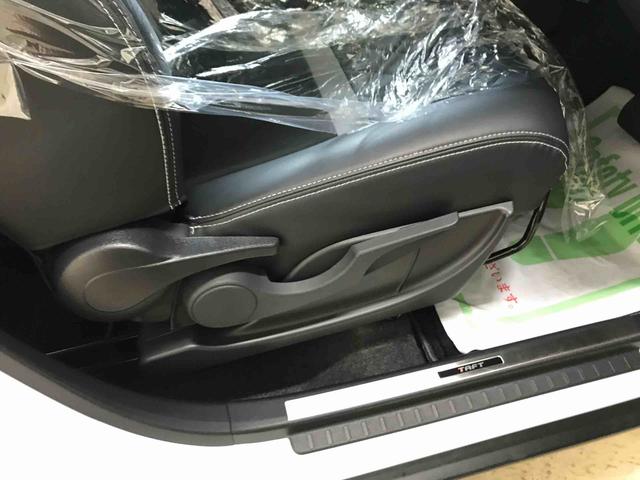 タフトＧ　クロムベンチャー４ＷＤ　スマートアシスト（ダイハツ予防安全機能）　オートライト／エアコン　運転席・助手席シートヒーター　バックカメラ　ＬＥＤヘッドランプ／フォグランプ　チルトステアリング／シートリフター（秋田県）の中古車