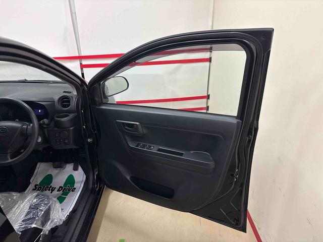 ミライースL SAIII4WD 純正ナビ バックカメラ キーレスエントリー ハロゲンヘッドライト マニュアルエアコン オートライト コーナーセンサー VSC(横滑り防止機能) スマートアシスト(予防安全装置)(秋田県)の中古車