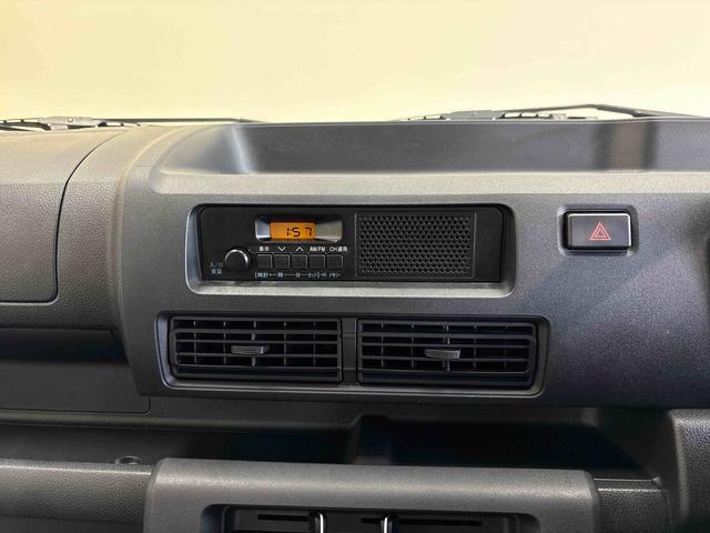 ハイゼットトラックスタンダード４ＷＤ　純正ラジオ　ハロゲンヘッドライト　マニュアルエアコン　オートライト／ハイビーム　コーナーセンサー　リヤ４枚リーフスプリング　ＶＳＣ（横滑り防止機能）　スマートアシスト（衝突安全防止機能）（秋田県）の中古車