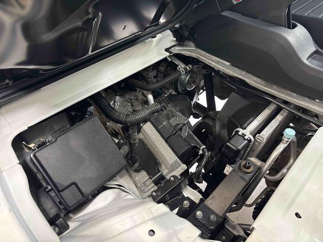 ハイゼットトラックスタンダード４ＷＤ　純正ラジオ　ハロゲンヘッドライト　マニュアルエアコン　オートライト／ハイビーム　コーナーセンサー　リヤ４枚リーフスプリング　ＶＳＣ（横滑り防止機能）　スマートアシスト（衝突安全防止機能）（秋田県）の中古車