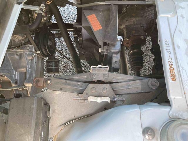 ハイゼットトラックスペシャル４ＷＤ　Ｍ／Ｔ　エアコン無し　パワステ無し（岩手県）の中古車