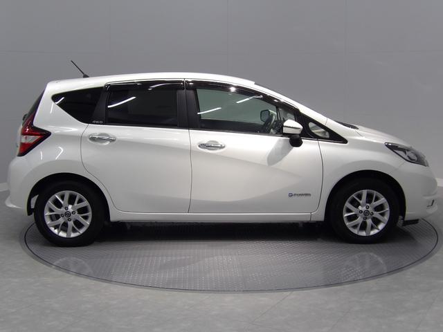 ノートｅ−パワー　Ｘ　ＦＯＵＲ　ＶセレクションＥ−４ＷＤ　アルパインナビ　全周囲モニター　デジタルルームミラー　ＬＥＤヘッドライト（岩手県）の中古車