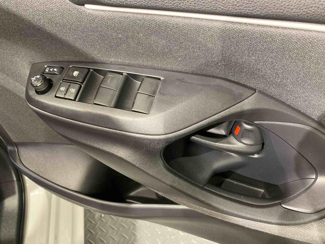 ヤリスハイブリッドＸ（青森県）の中古車