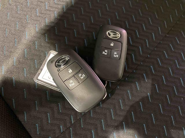 トールカスタムGオートハイビーム スマートキー キーフリー ABS 4WD レーンアシスト TV アルミホイール 衝突回避支援ブレーキ機能(青森県)の中古車