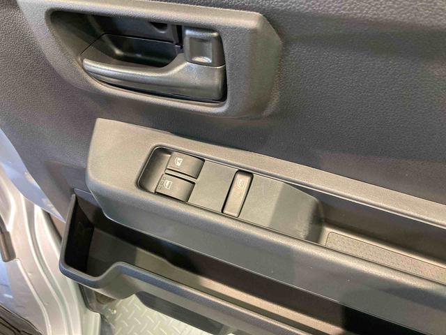 ハイゼットカーゴDX踏み間違い防止 キーフリーシステム 車線逸脱警報 切替4WD オートハイビーム 運転席エアバッグ ABS(青森県)の中古車