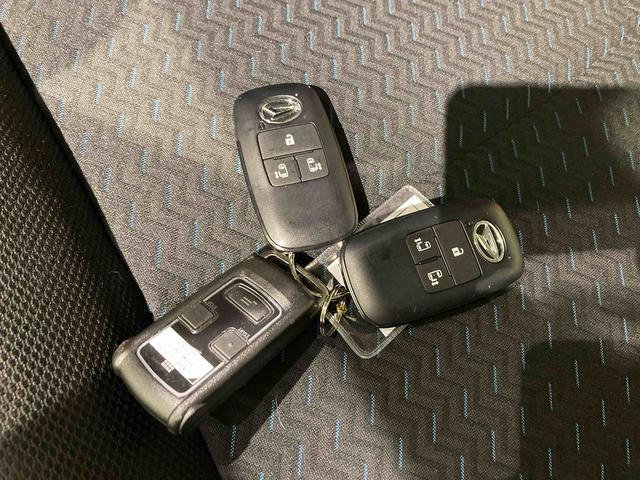 トールカスタムＧスマートキー　キーフリー　ＡＢＳ　４ＷＤ　ナビ　アルミホイール（青森県）の中古車