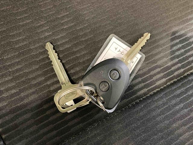 ハイゼットカーゴDX下回り防錆済み キーレス 切替4WD 運転席エアバッグ ABS(青森県)の中古車