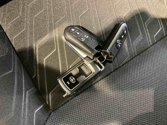 ルーミーカスタムＧナビ　ドラレコ　エンスタ　４ＷＤ　下回り防錆済み　スマートキー　アルミ　エアバッグ　ＡＢＳ（青森県）の中古車