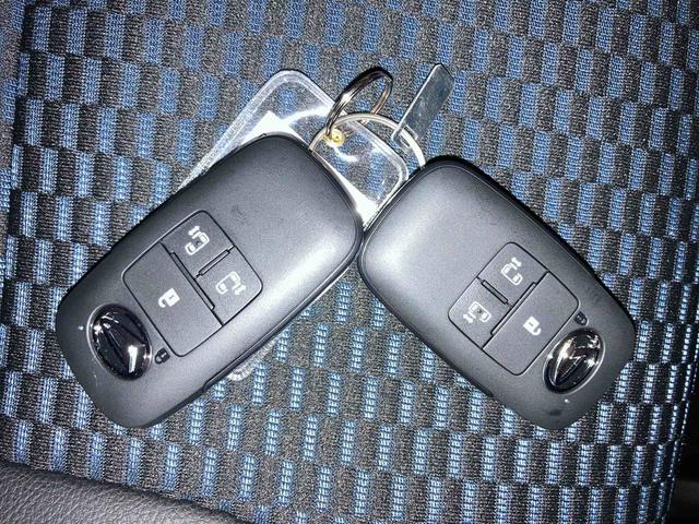 タントカスタムＸ四駆　キーフリー　ＡＢＳ　エアバッグ　アルミホイール　プッシュスタートスマートキー（青森県）の中古車