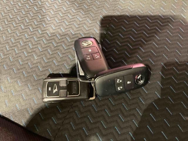 トールカスタムGナビ ドラレコ 下回り防錆済み スマートキー キーフリー ABS 4WD アルミホイール(青森県)の中古車