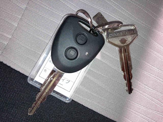 ミライースL SAIII下回り防錆済み 4WD キーレスエントリー エアバッグ ABS(青森県)の中古車