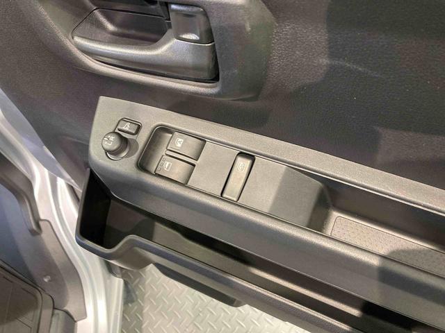 ハイゼットカーゴクルーズ下回り防錆済み　４ＷＤ　キーフリー　ＡＢＳ　エアバッグ　スマートキー　プッシュスタート（青森県）の中古車