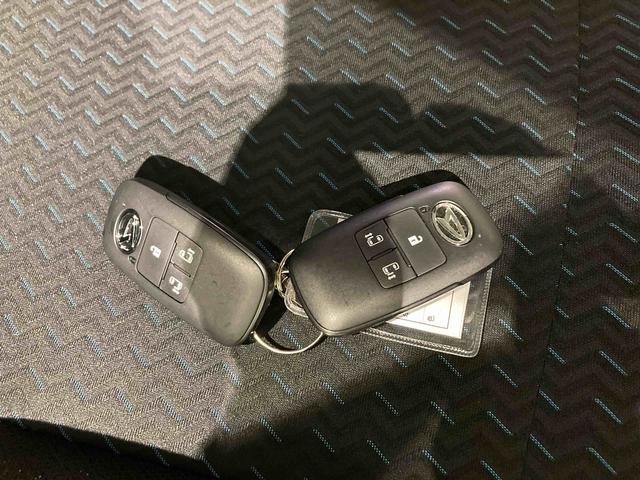 トールカスタムＧディスプレイオーディオ　下回り防錆済み　４ＷＤ　キーフリー　スマートキー　エアバッグ　ＡＢＳ　アルミ（青森県）の中古車