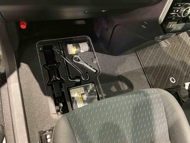 トールカスタムＧディスプレイオーディオ　下回り防錆済み　４ＷＤ　キーフリー　スマートキー　エアバッグ　ＡＢＳ　アルミ（青森県）の中古車