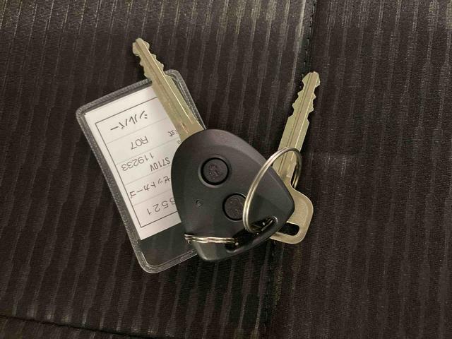 ハイゼットカーゴDX下回り防錆済み 4WD キーレスー ABS エアバッグ(青森県)の中古車