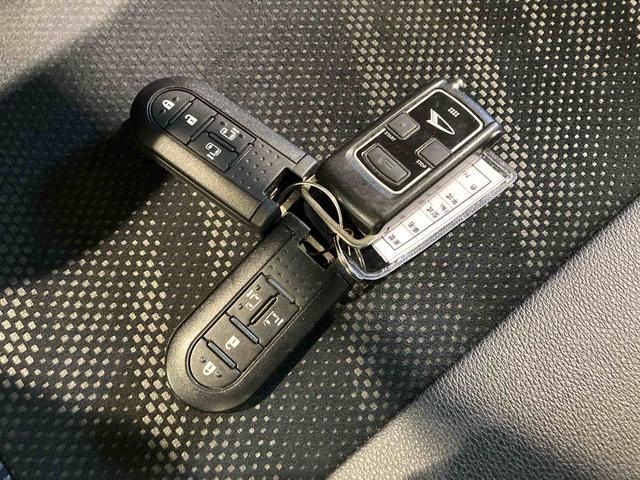 タントカスタムＲＳ　トップエディションＳＡIIナビ　下回り防錆済み　スマートキー　ターボ　アルミ　ＡＢＳ　キーフリー　ナビ　４ＷＤ（青森県）の中古車