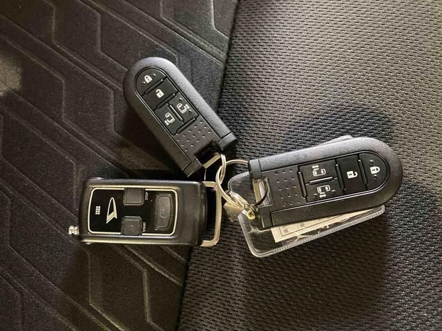 トールカスタムＧ　ＳＡII下回り防錆済み　エンスタ　スマートキー　４ＷＤ　アルミ（青森県）の中古車