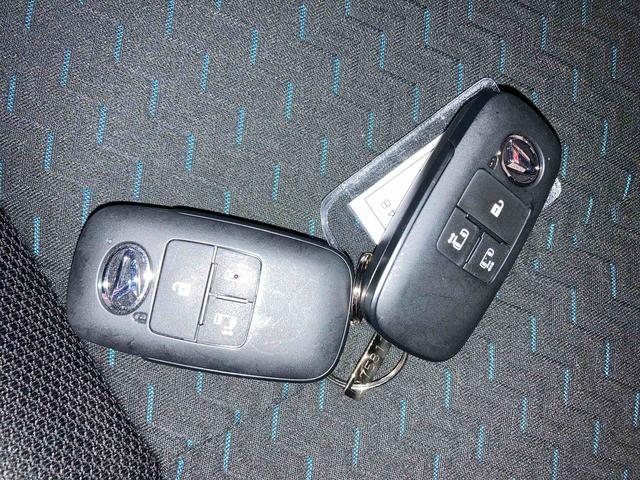 トールカスタムGディスプレイオーディオ 下回り防錆済み 4WD キーフリー スマートキー エアバッグ ABS アルミ(青森県)の中古車