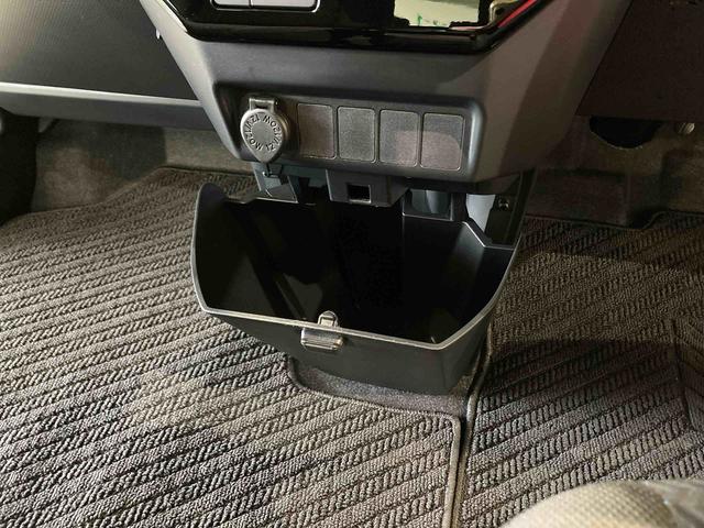 トールカスタムＧディスプレイオーディオ　下回り防錆済み　アルミ　４ＷＤ　キーフリー　ＡＢＳ　エアバッグ　スマートキー（青森県）の中古車