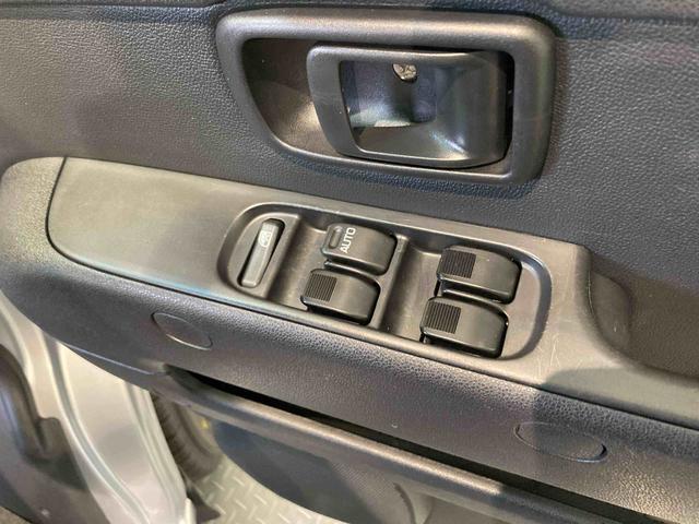 ハイゼットカーゴクルーズＳＡIIIナビ　ドラレコ　パワーウィンドウ　下回り防錆済み　キーレス　４ＷＤ　ＡＢＳ　エアバッグ　オートマチックハイビーム　衝突被害軽減システム　レーンアシスト（青森県）の中古車