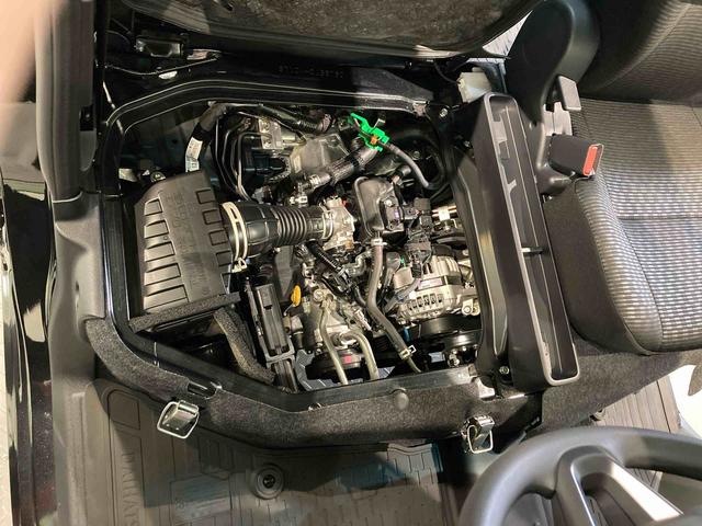 ハイゼットカーゴクルーズ下回り防錆済み　オーバーヘッドシェルフ　パワーウィンドウ　４ＷＤ　キーレス　ＡＢＳ　エアバッグ　スマートキー　プッシュスタート　衝突被害軽減システム　オートマチックハイビーム　レーンアシスト（青森県）の中古車