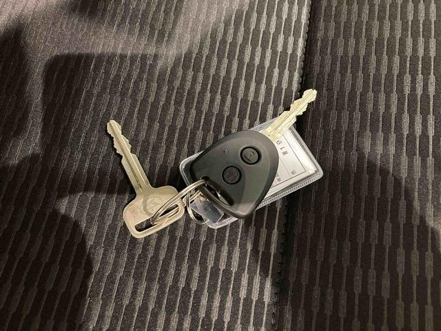 ハイゼットカーゴDX下回り防錆済み オーバーヘッドシェルフ レーンアシスト パワーウィンドウ キーレス 衝突被害軽減システム 4WD ABS オートマチックハイビーム エアバッグ(青森県)の中古車