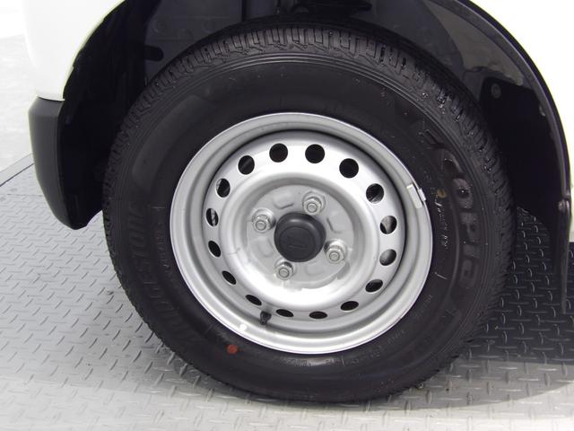 ハイゼットカーゴＤＸＣＶＴ　４ＷＤ　リアヒーター　スマートアシスト　ハロゲンヘッドライト　キーレス　フロントパワーウインドウ　ＶＳＣ　ＴＲＣ　ヒルホールドシステム　エコアイドル　ＡＭ／ＦＭラジオ　両側スライドドア（岩手県）の中古車