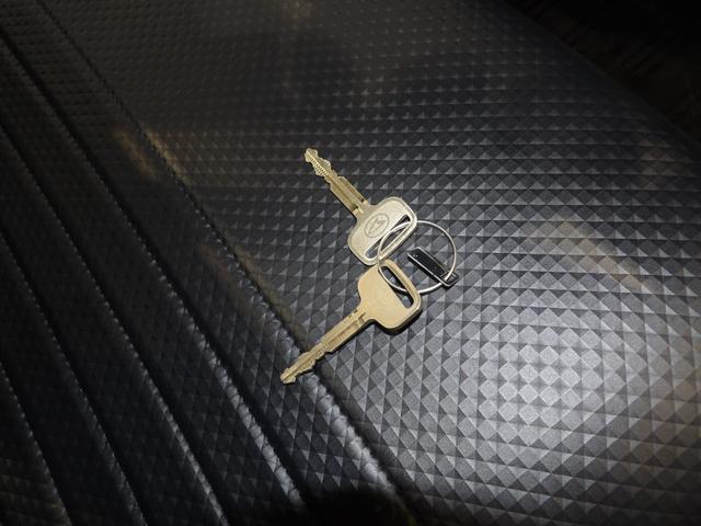 ハイゼットトラックスタンダード 農用スペシャルエアコン パワステ パワーウィンドウ スーパーデフロック Hi−Lo切替4WD 荷台作業灯 AT(岩手県)の中古車