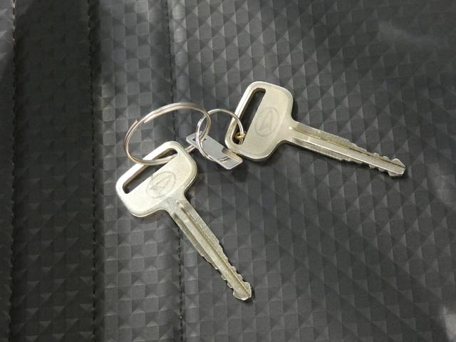ハイゼットトラックスタンダード　農用スペシャル４ＷＤ　５ＭＴ　エアコン　パワステ　副変速機　スマートアシスト　作業灯　　デフロック（岩手県）の中古車