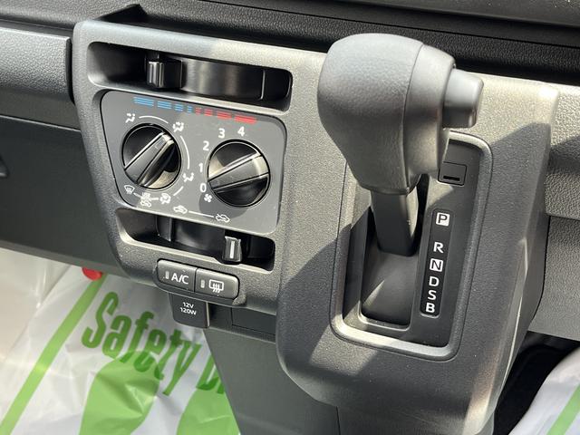 ハイゼットカーゴスペシャル４ＷＤ　　ＡＴ　ＡＢＳ　禁煙車　記録簿　認定中古車　レーンアシスト　オートマチックハイビーム　衝突回避支援システム搭載車（島根県）の中古車