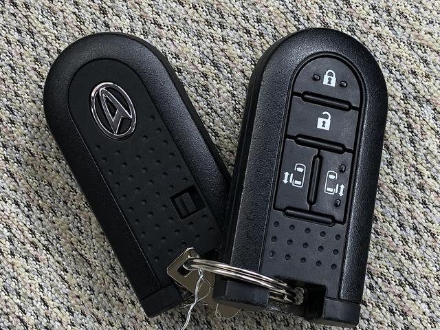 ムーヴキャンバスＸ　ＳＡIIIＣＤデッキ　禁煙車　記録簿　認定中古車　レーンアシスト　オートマチックハイビーム　衝突回避支援システム搭載車（島根県）の中古車