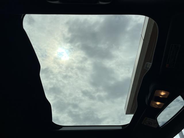 タフトG クロムベンチャーLEDヘッドライト/フォグランプ コーナーセンサー ガラスルーフ 運転席/助手席シートヒーター 禁煙車 記録簿 認定中古車 レーンアシスト オートマチックハイビーム 衝突回避支援システム搭載車(島根県)の中古車