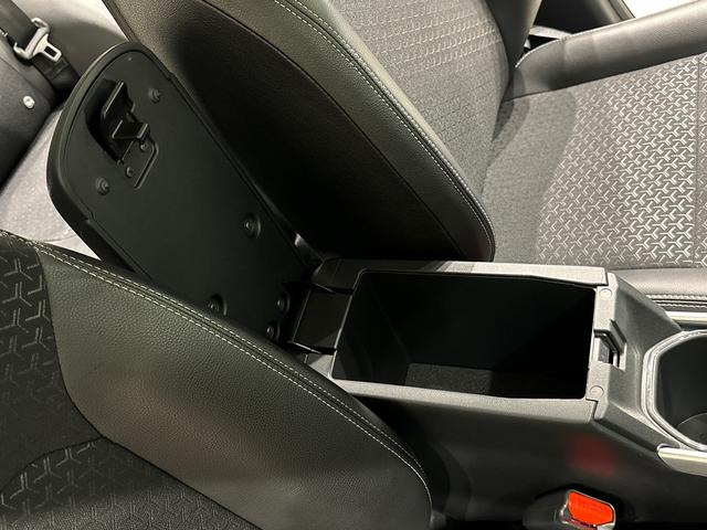 ロッキープレミアムＧ　パノラマモニター付き　前席シートヒーターＬＥＤヘッドランプ・フォグランプ　全車速追従機能付アダプティブクルーズコントロール　レーンキープコントロール　１７インチアルミホイール　シートヒーター　プッシュボタンスタート（広島県）の中古車