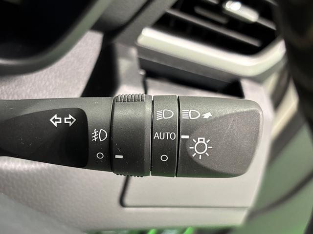 トールカスタムＧ　ターボ　全車速追従機能付ＡＣＣ　キーフリー純正ナビ装着用アップグレードパック　電動パーキングブレーキ＋オートホールドブレーキ機能　両側電動スライドドア　運転席シートリフター　チルトステアリング　オートライト　ＬＥＤヘッドランプ（広島県）の中古車