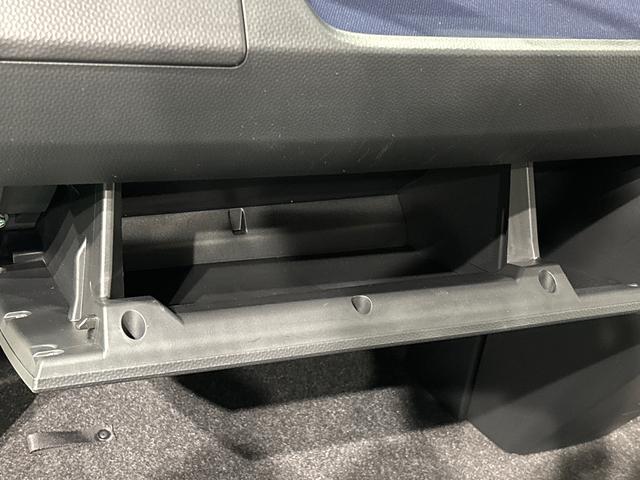 トールカスタムＧ　ターボ　全車速追従機能付ＡＣＣ　キーフリー純正ナビ装着用アップグレードパック　電動パーキングブレーキ＋オートホールドブレーキ機能　両側電動スライドドア　運転席シートリフター　チルトステアリング　オートライト　ＬＥＤヘッドランプ（広島県）の中古車