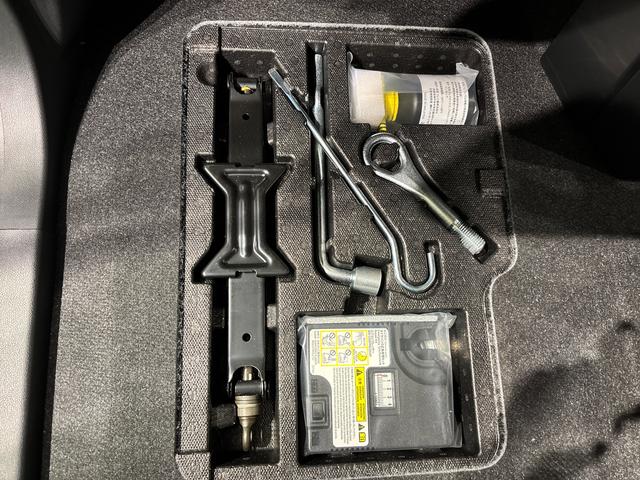 トールカスタムＧ　ターボ　全車速追従機能付ＡＣＣ　キーフリー純正ナビ装着用アップグレードパック　電動パーキングブレーキ＋オートホールドブレーキ機能　両側電動スライドドア　運転席シートリフター　チルトステアリング　オートライト　ＬＥＤヘッドランプ（広島県）の中古車