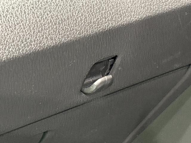 ハイゼットトラックスタンダード AM/FMラジオ 次世代スマートアシストLEDヘッドランプ トップシェイドガラス 運転席SRSエアバック バックソナー 電動式パワーステアリング AM/FMラジオ あゆみ板掛けテールゲート VSC&TRC(広島県)の中古車