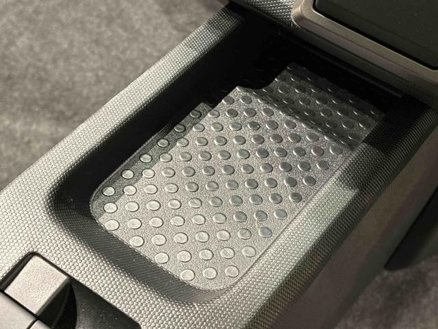 タフトG クロムベンチャー バックモニター 電動パーキングブレーキスカイフィールトップ クロムパック メッキパック シルバーアンダーガーニッシュ インテリアアクセント LEDオートライト&フォグランプ 電動パーキングブレーキ バックカメラ アルミホイール(広島県)の中古車