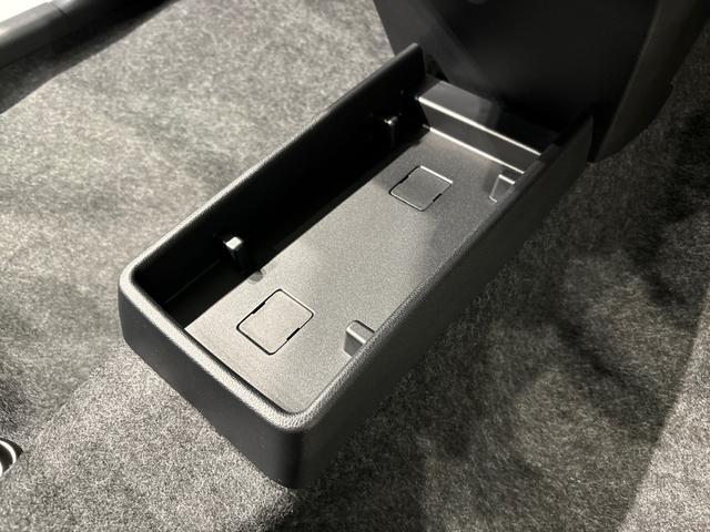 ミライースＸ　リミテッドＳＡIIIＬＥＤヘッドランプ　セキュリティアラーム　コーナーセンサー　１４インチフルホイールキャップ　キーレスエントリー　電動格納式ドアミラー　ショツピングフック　マニュアルエアコン（広島県）の中古車
