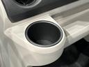 ＬＥＤヘッドランプ　セキュリティアラーム　コーナーセンサー　１４インチフルホイールキャップ　キーレスエントリー　電動格納式ドアミラー　ショツピングフック　マニュアルエアコン（広島県）の中古車