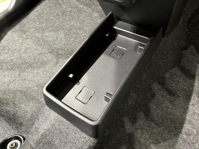 ミライースＸ　リミテッドＳＡIII　ＬＥＤヘッドライト　バックモニターＬＥＤヘッドランプ　セキュリティアラーム　コーナーセンサー　１４インチフルホイールキャップ　キーレスエントリー　電動格納式ドアミラー　ショツピングフック　マニュアルエアコン（広島県）の中古車