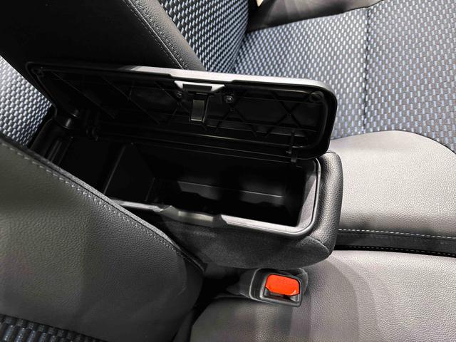 タントカスタム　ＲＳ　　　９インチディスプレイオーディオＬＥＤオートライト　パワースライドドアウェルカムオープン機能　電動パーキングブレーキ　運転席助手席シートヒーター　アルミホイール　キーフリーシステム　　オート電動格納式ドアミラー（広島県）の中古車