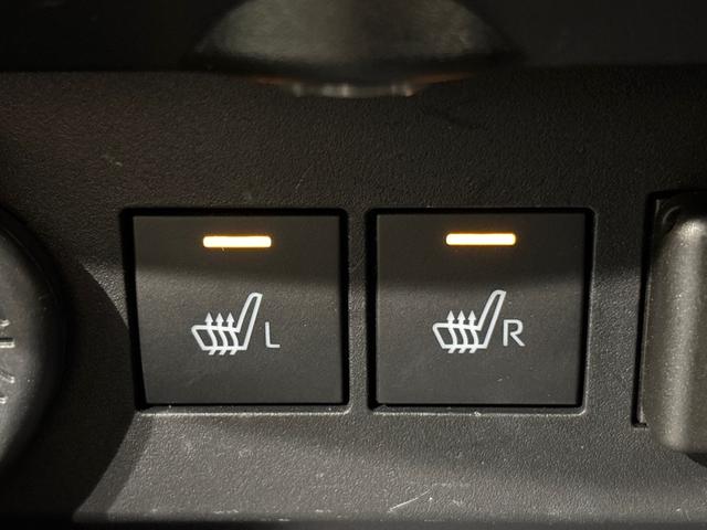 ロッキープレミアムＧ　ＨＥＶバックカメラ・ＬＥＤヘッドランプ・フォグランプ　全車速追従機能付アダプティブクルーズコントロール　レーンキープコントロール　ブラインドスポットモニター　１７インチアルミホイール　シートヒーター（広島県）の中古車