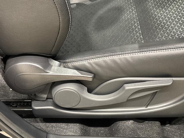 ロッキープレミアムＧ　ＨＥＶバックカメラ・ＬＥＤヘッドランプ・フォグランプ　全車速追従機能付アダプティブクルーズコントロール　レーンキープコントロール　ブラインドスポットモニター　１７インチアルミホイール　シートヒーター（広島県）の中古車