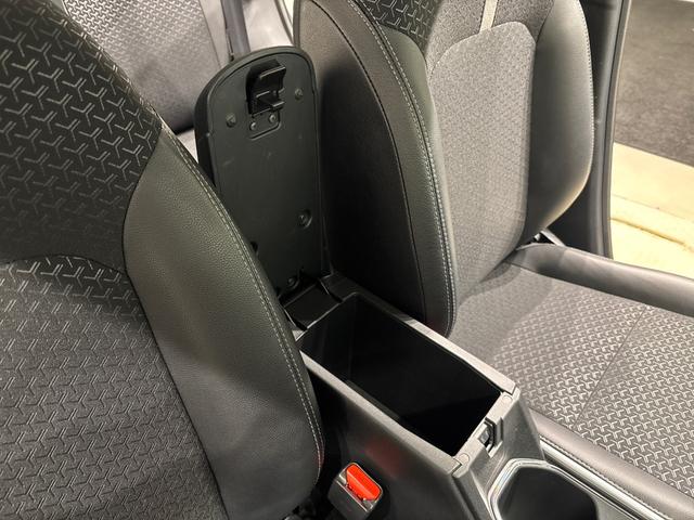 ロッキープレミアムＧ　ＨＥＶバックカメラ・ＬＥＤヘッドランプ・フォグランプ　全車速追従機能付アダプティブクルーズコントロール　レーンキープコントロール　ブラインドスポットモニター　１７インチアルミホイール　シートヒーター（広島県）の中古車