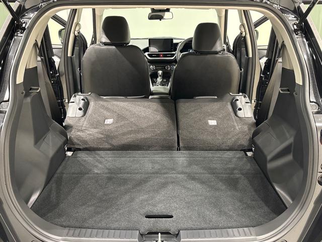 ロッキープレミアムＧ　ＨＥＶバックカメラ・ＬＥＤヘッドランプ・フォグランプ　全車速追従機能付アダプティブクルーズコントロール　レーンキープコントロール　ブラインドスポットモニター　１７インチアルミホイール　シートヒーター（広島県）の中古車