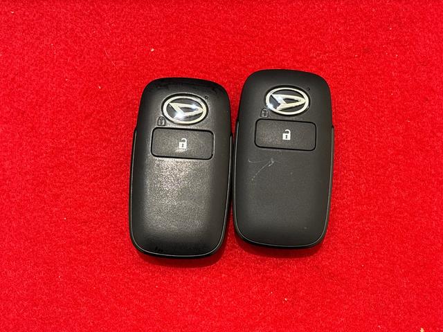 ロッキープレミアムＧ　ＨＥＶバックカメラ・ＬＥＤヘッドランプ・フォグランプ　全車速追従機能付アダプティブクルーズコントロール　レーンキープコントロール　ブラインドスポットモニター　１７インチアルミホイール　シートヒーター（広島県）の中古車